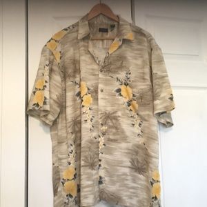 Men’s Hawaiian shirt